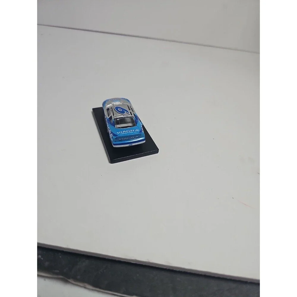 1/24 nascar diecast Mark Martin 1 of 8,116